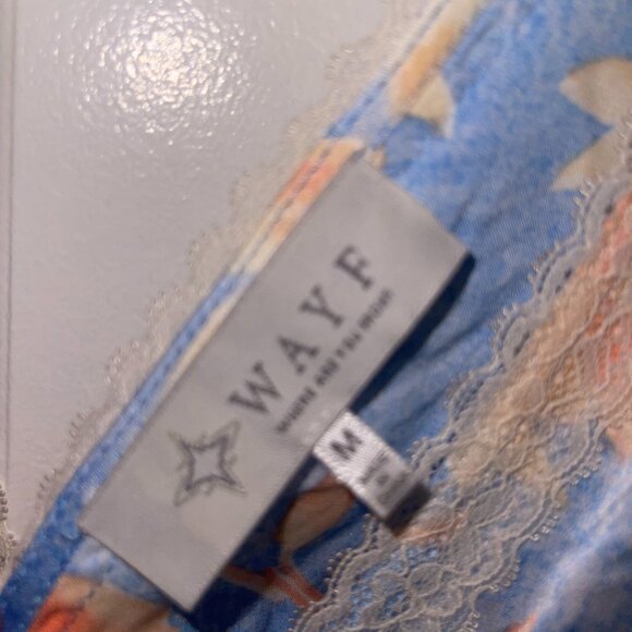 WAYF Plunging Neck Blue Tank Top - Picture 3 of 3